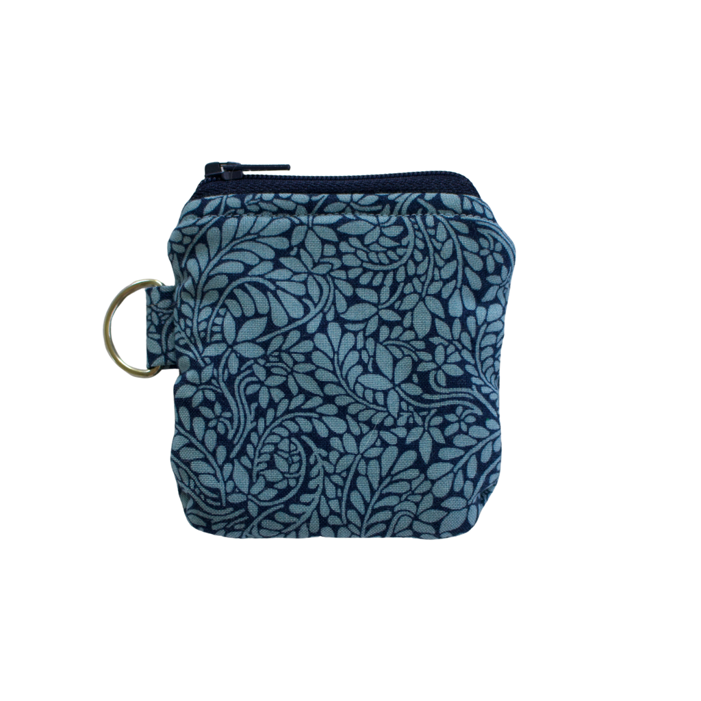 Blue patterned pouch with a keyring airpod pouch