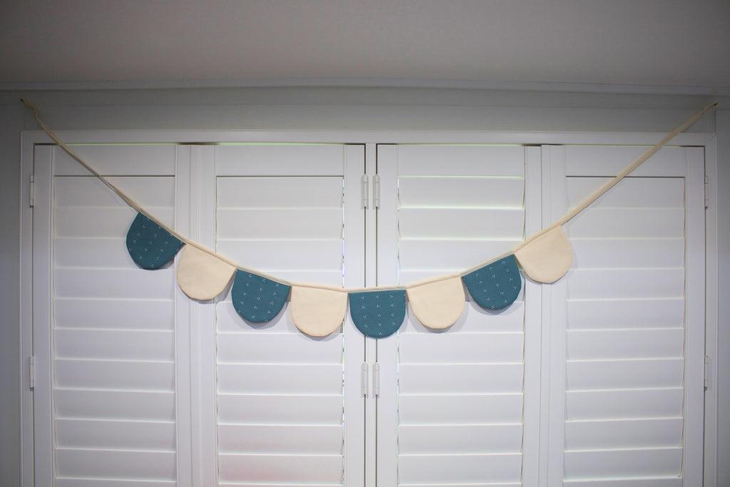 Scallop bunting teal and cream