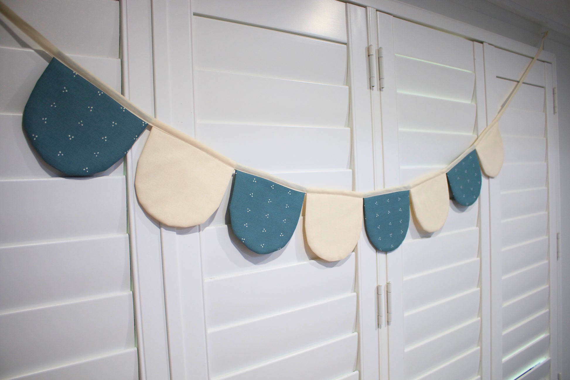 Scallop bunting teal and cream